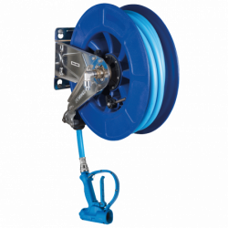 Auto-rewind hose reel